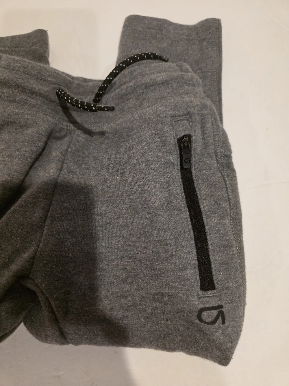 Gap FIT Kids Gray Fleece Jogger Pants with Zipper Pockets 2 YEARS